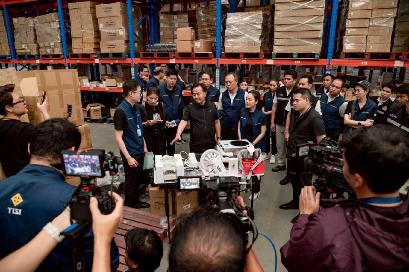 รมช.อุตสาหกรรม เร่งล้างบางสินค้าไร้ มอก.ก่อนเทศกาล "11.11"