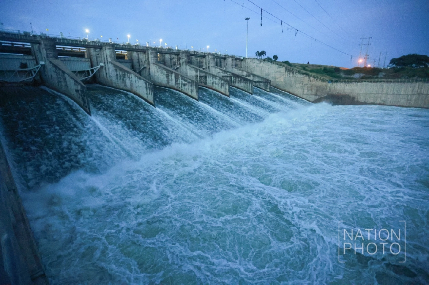 "เพื่อไทย" ชี้ เขื่อนเต็มเกือบ 100% น้ำท่วมแล้วกว่า 2 ล้านไร่ กระทบ 5 แสนคน