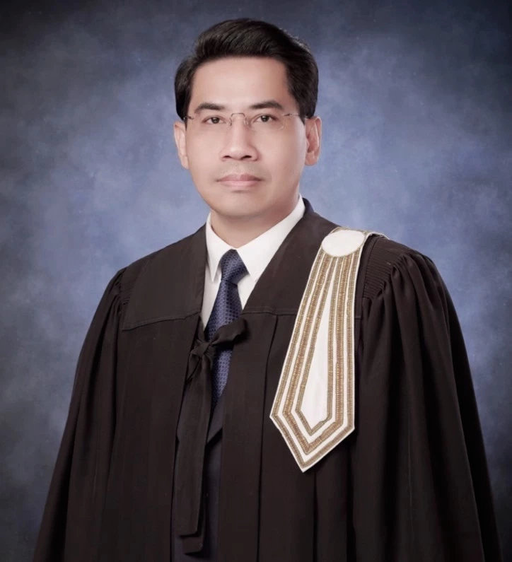 ดร.ณัฐวุฒิ วงศ์เนียม นักกฎหมายมหาชน