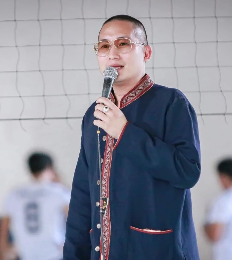 อ.ลิ้ง หรือลิ้ง กาฬสินธุ์ ภูไทพันธุ์ใหม่ใจถึงพึ่งได้