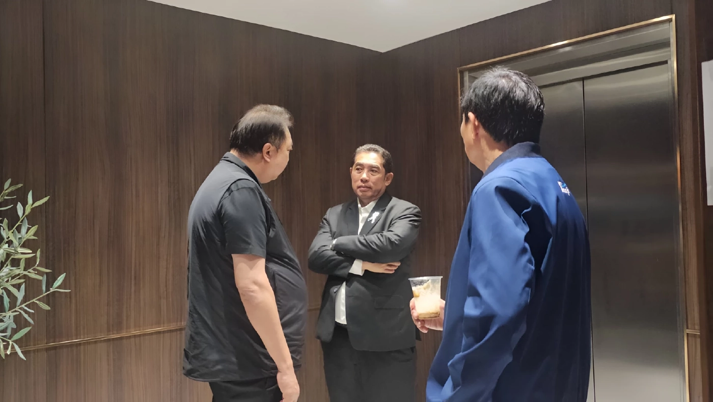 “บ้านใหญ่-บ้านใหม่" ถกเครียดหน้าลิฟต์ภูมิใจไทย เหตุแย่งคุมเขต 1 ชลบุรี (มีคลิป)