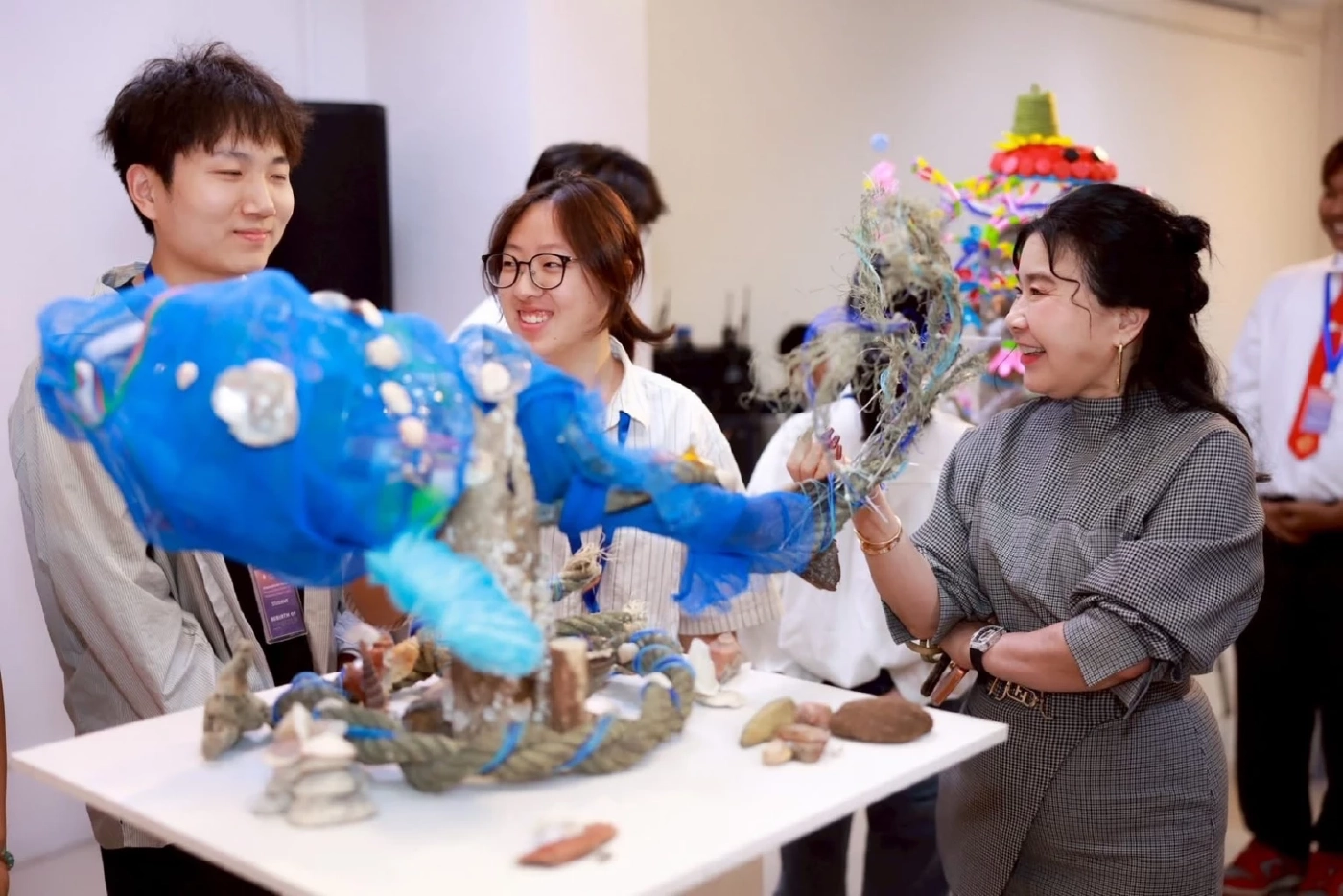 ม.กรุงเทพธนบุรี โชว์ศิลปะจากขยะทะเลสะท้อนปัญหาสิ่งแวดล้อม