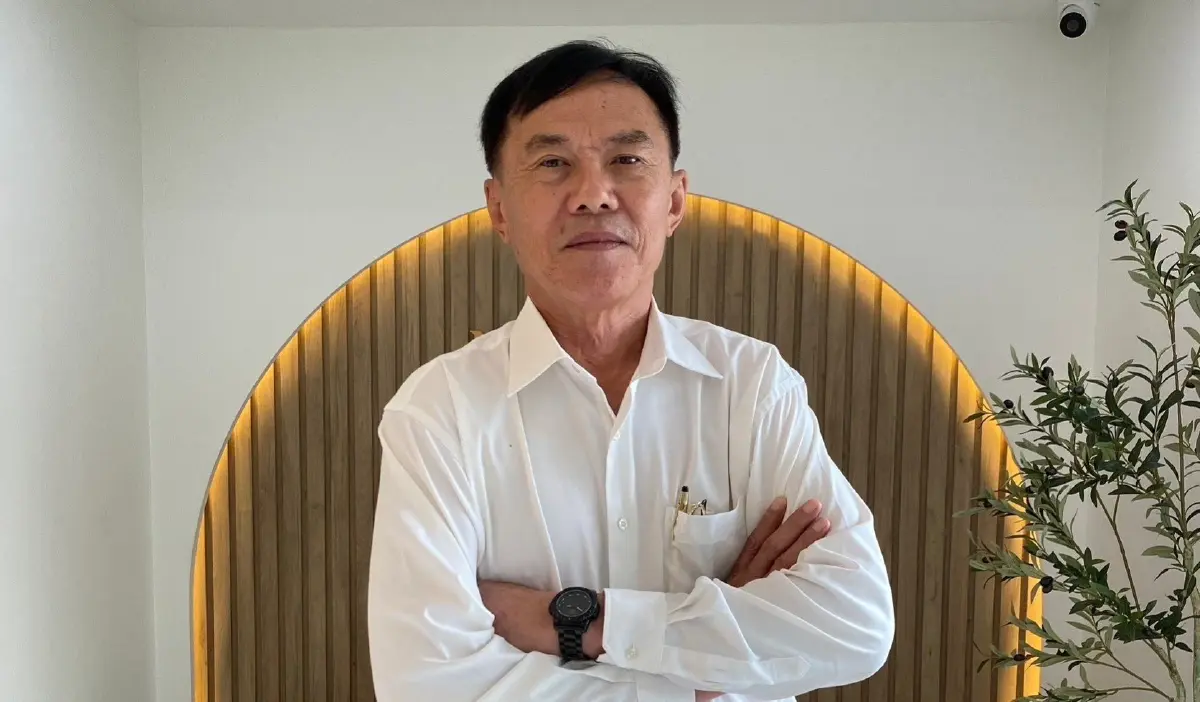 ล.ต.ท.เรวัช กลิ่นเกษร อดีตผู้บัญชาการกองบัญชาการตำรวจปราบปรามยาเสพติด