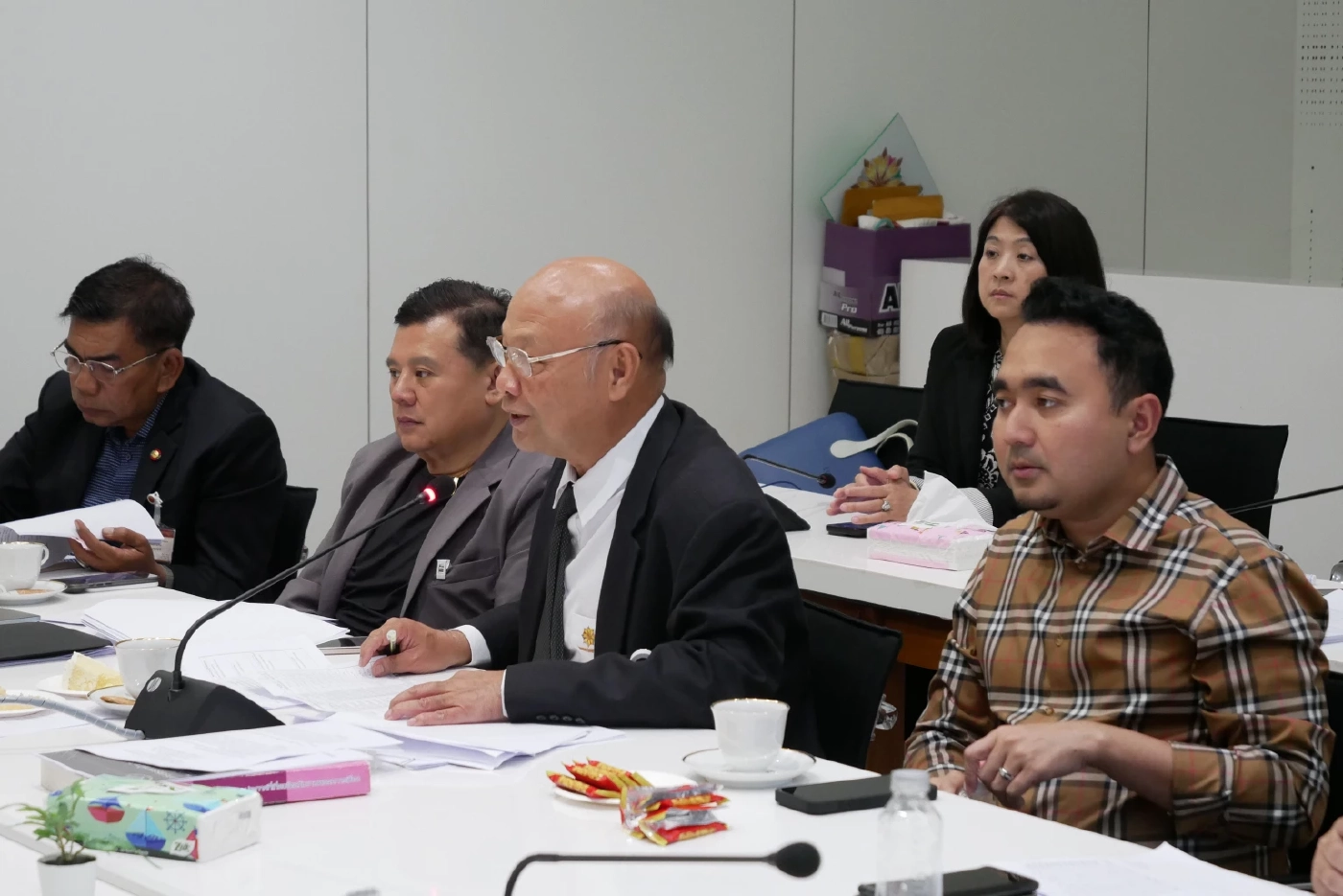 "ทวี" ไปต่อ "ประชาชาติ" นั่งถก กก.บห.ลุยสรรหาผู้สมัคร