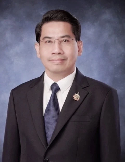 ดร.ณัฐวุฒิ วงศ์เเนียม นักกฎหมายมหาชน