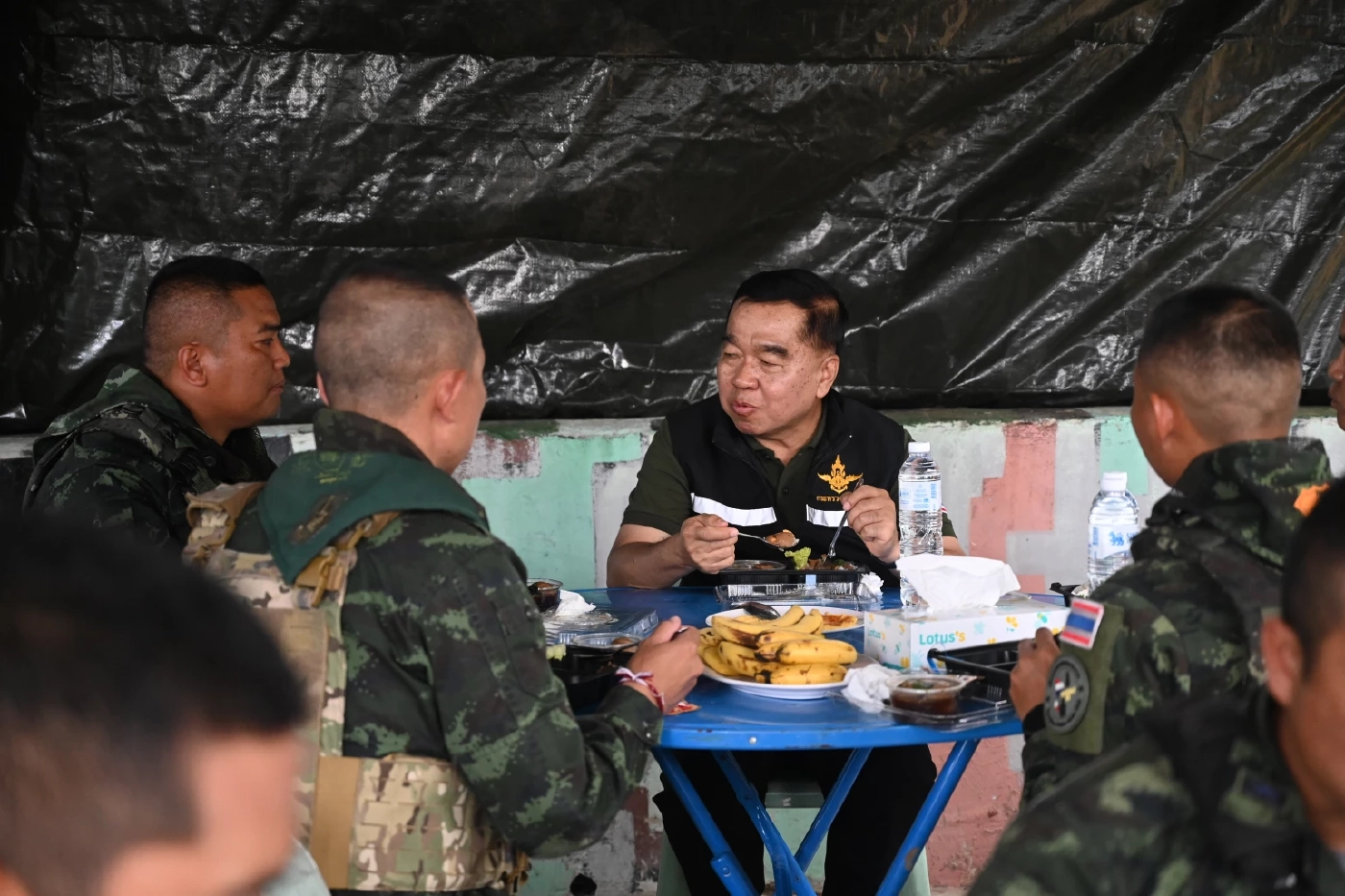  พลเอก ณัฐพล นาคพาณิชย์ รัฐมนตรีว่าการกระทรวงกลาโหม 