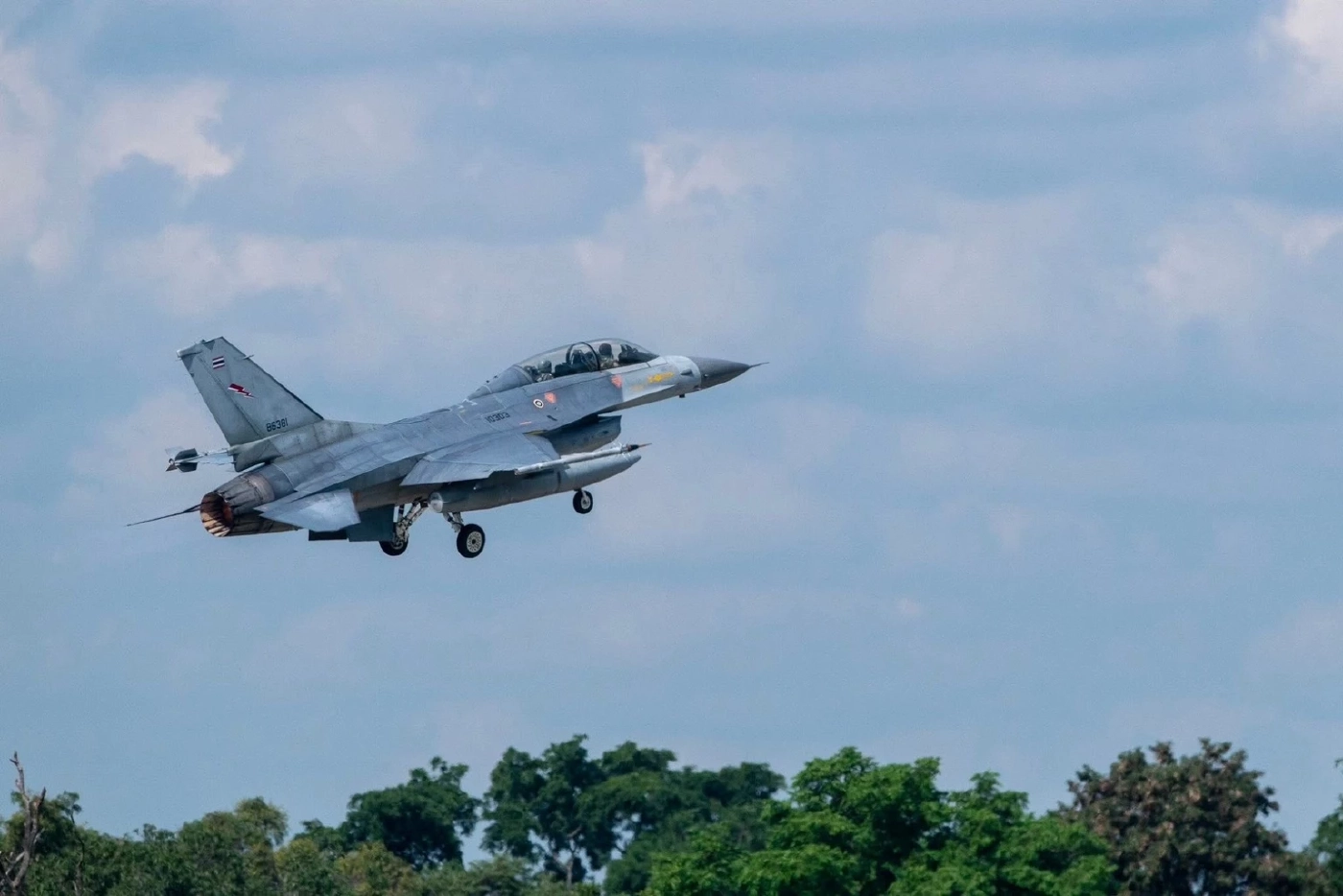 F-16 พร้อม! "ผบ.คปอ." ร่วมบิน F-16 เตรียมความพร้อมตลอด 24 ชม. ทุกวัน