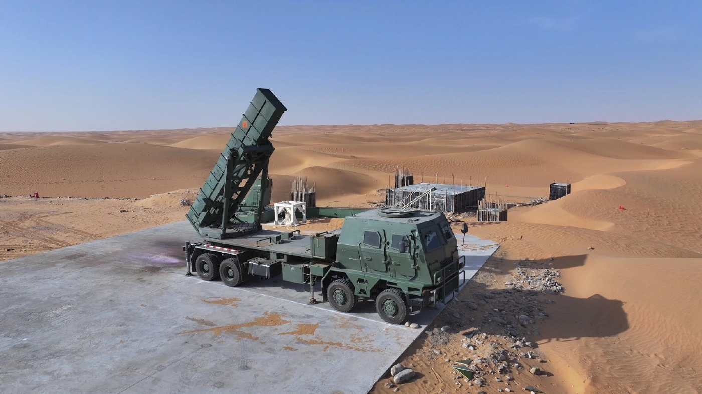 "กองทัพบก" รับมอบอาวุธ “DTI-1G จรวดหลายลำกล้องนำวิถี-รถยิงจรวด"