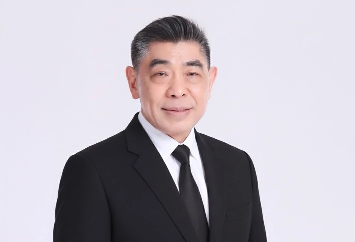 กมลภพ วีระพละ กรรมการผู้จัดการธนาคารอาคารสงเคราะห์