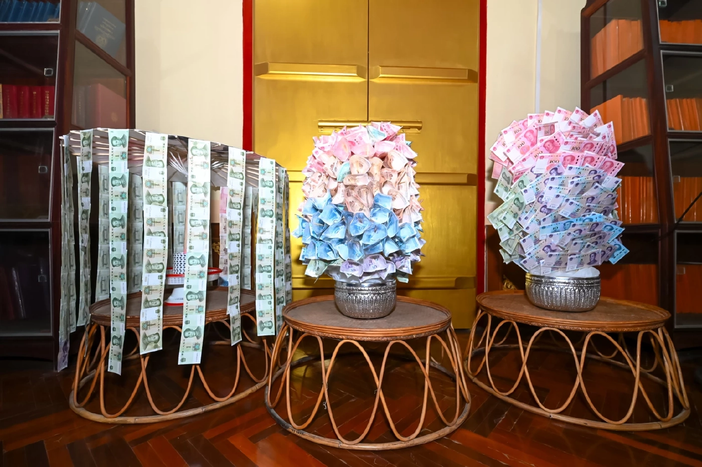 กต.เชิญผ้าพระกฐินพระราชทานทอดถวาย "วัดป่าเชต์ เขตฯสิบสองปันนา"