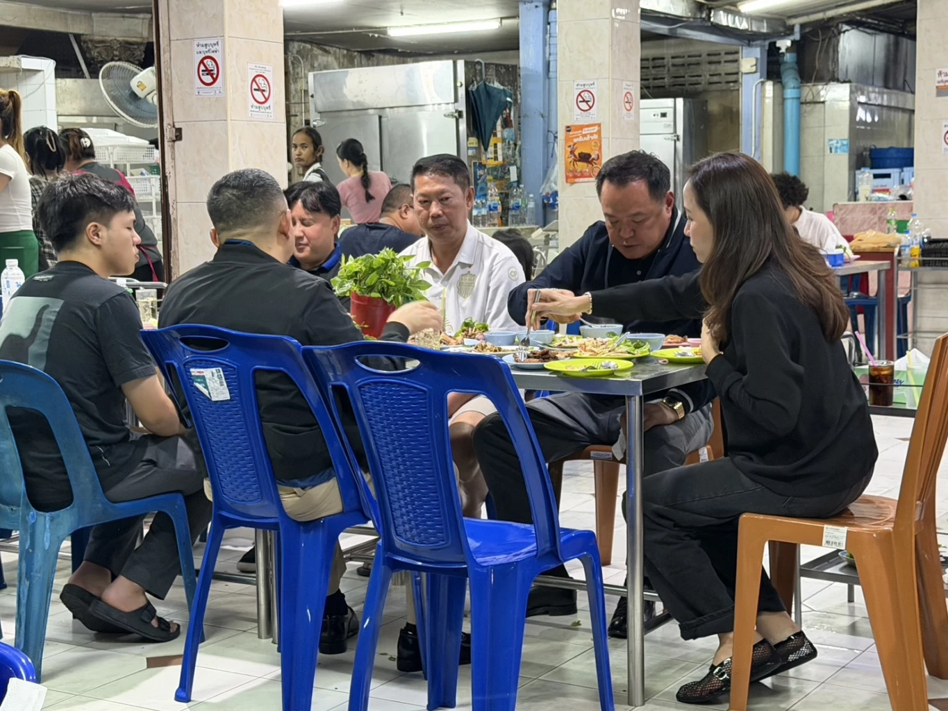 ไม่อยู่ไทยหลายวัน! \"นายกฯหนู\" คิดถึง \"อาหารอีสาน\"