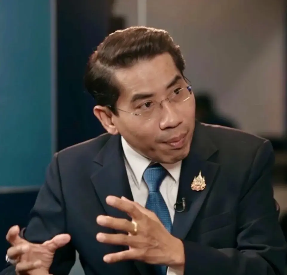 ดร.ณัฐวุฒิ วงศ์เนียม นักกฎหมายมหาชน
