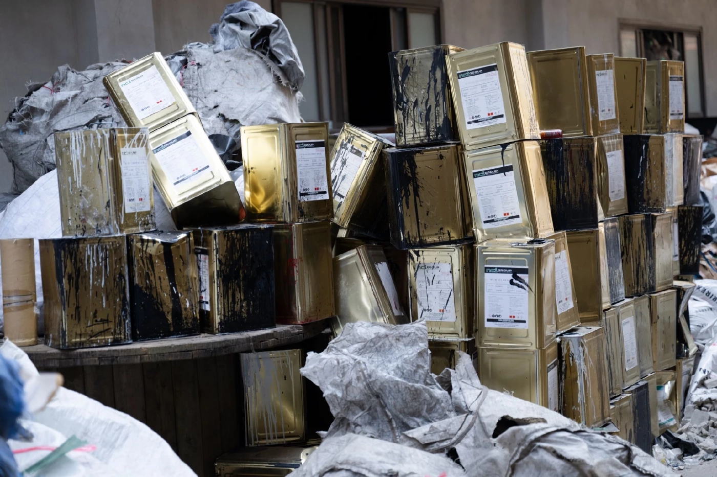 รมช.อุตสาหกรรม สั่งปิดโรงงานพลาสติกนครปฐมไร้มาตรฐาน