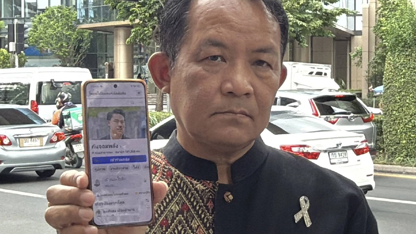 "ศรีสุวรรณ" ไม่ทน แจ้งความเอาผิดเพจปลอม โพสต์หาว่า "จ่อฟ้อง กัน จอมพลัง ไม่ใส่หมวกกันน็อค" จนโดนชาวโซเชียลจวกยับ-เกลียดชัง