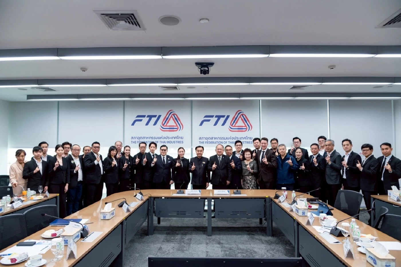 รมช.อุตสาหกรรม รับนโยบาย ส.อ.ท. เดินหน้าปรับโมเดลรัฐ–เอกชน