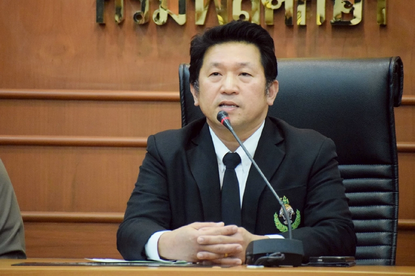 ถอดบทเรียนหลังคนทะลัก "สนามศุภชลาศัย" เร่งวางมาตรการความปลอดภัย