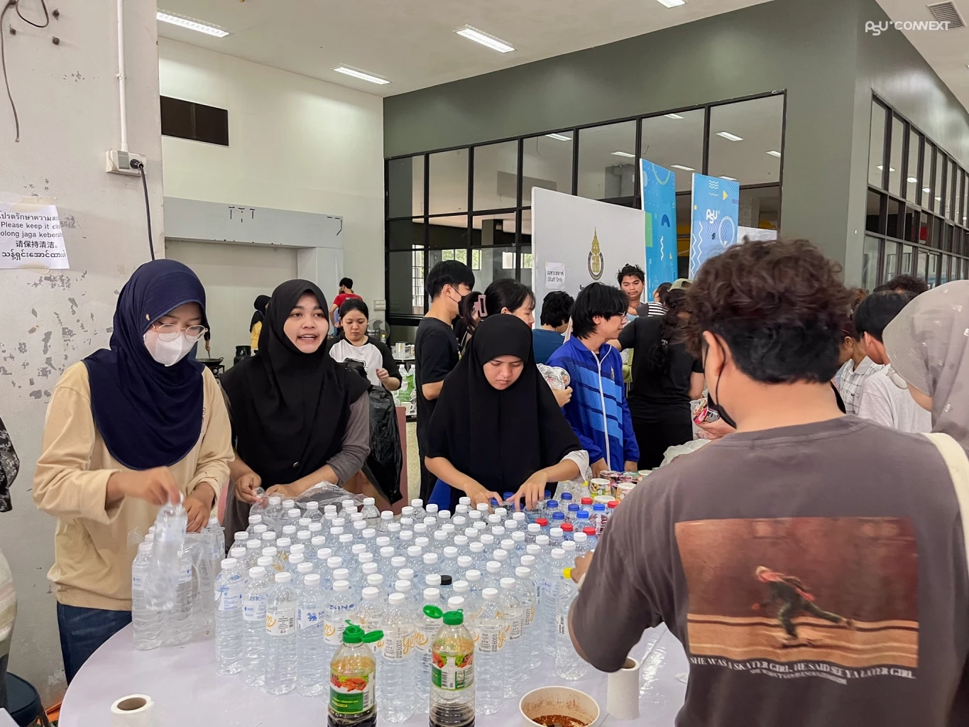 "ศูนย์อาสาสมัคร ม.อ." ขอความช่วยเหลือ "ขาดอาหาร-ของใช้จำเป็น" ช่วยผู้ประสบภัย น้ำท่วมภาคใต้