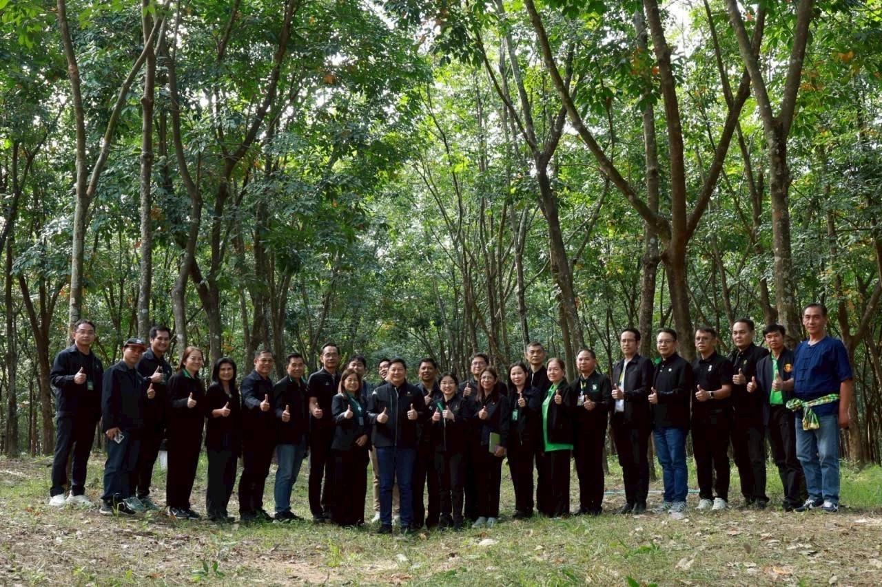 ธ.ก.ส. หนุนชุมชนธนาคารต้นไม้ 6,800 แห่ง ซื้อขายคาร์บอนเครดิต