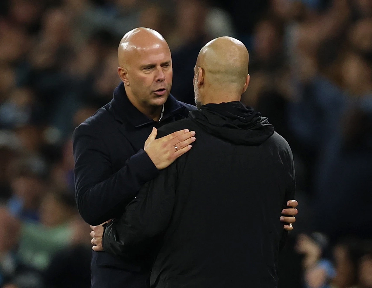 "เรือใบ" ฉายแสง-"หงส์แดง" หลงทาง : เสียงสะท้อนจากค่ำคืนที่เอติฮัด