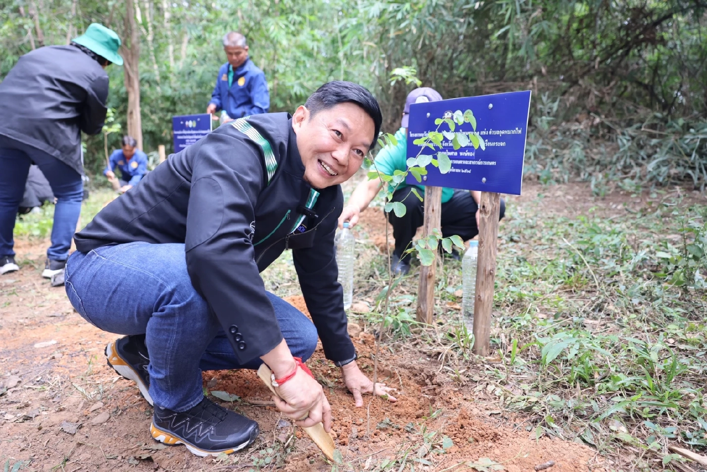 ธ.ก.ส. หนุนชุมชนธนาคารต้นไม้ 6,800 แห่ง ซื้อขายคาร์บอนเครดิต