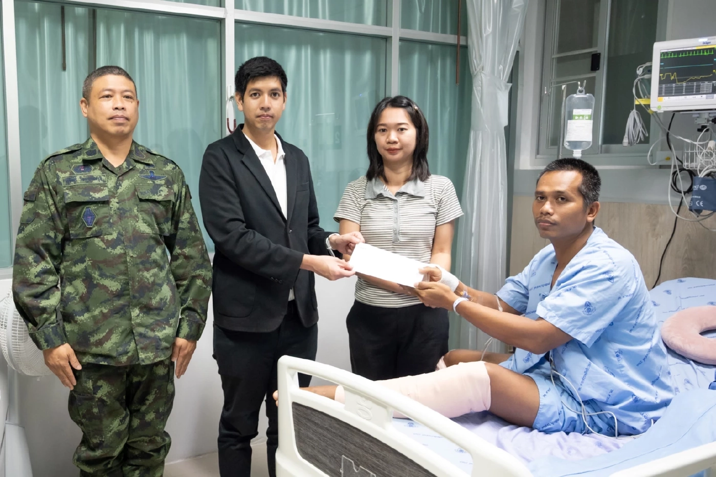 GULF มอบเงิน 1.3 ล้านบาท ช่วยเหลือทหารเหยียบกับระเบิด พื้นที่ห้วยตามาเรีย ชายแดนไทย – กัมพูชา จ.ศรีสะเกษ