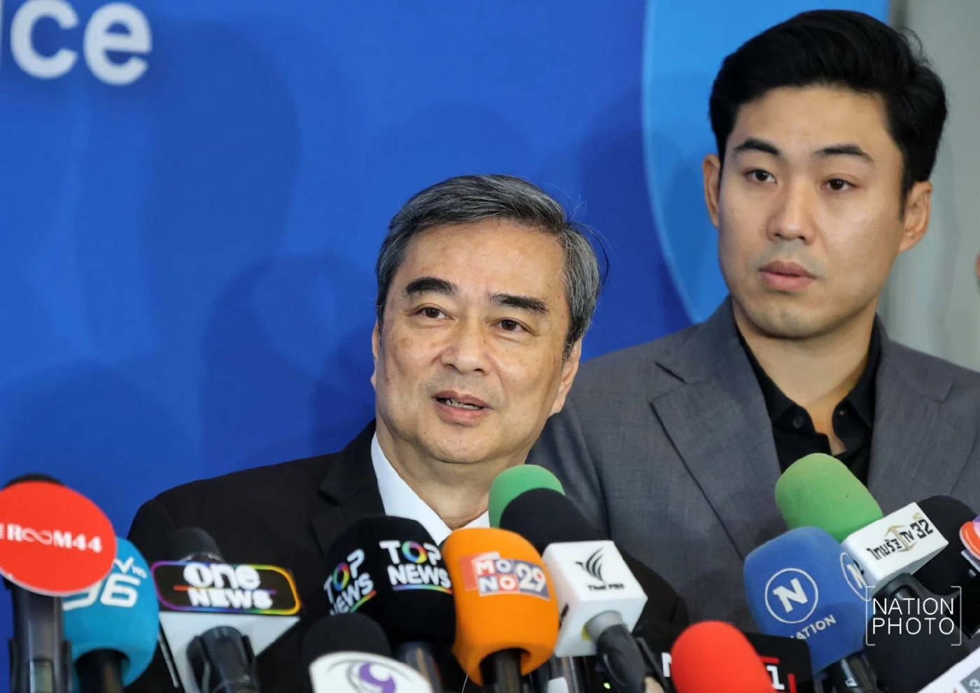 “มาร์ค” เย้ย ภท.เปิดตัวแคนดิเดตนายกก่อนเสียเปรียบ ปชป.ก็มี 3 รายชื่อ