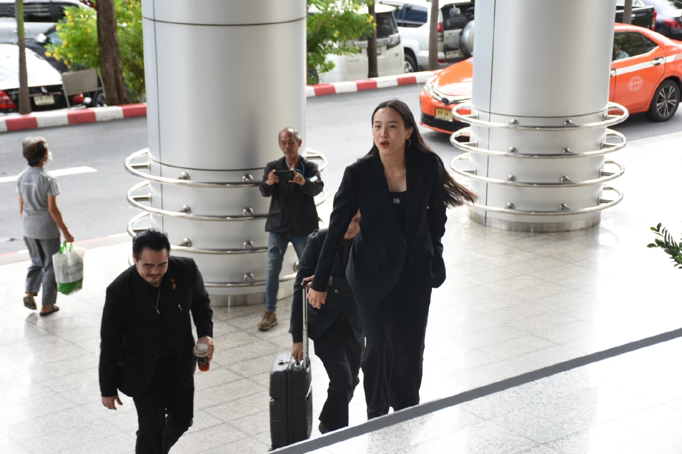 ไอซ์ รักชนก ศรีนอก สส.กทม.พรรคประชาชน