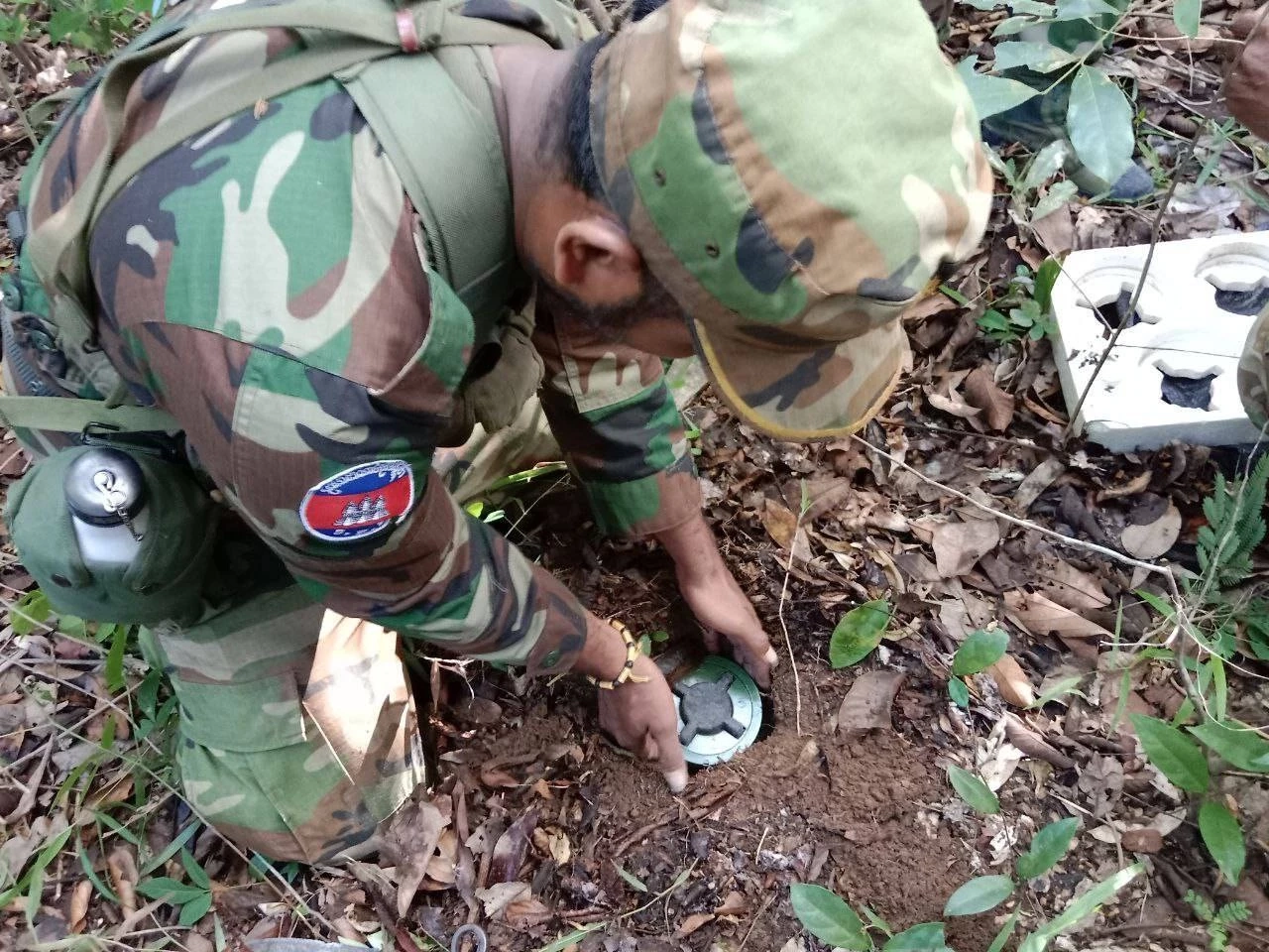 ยัน​ "กัมพูชา" ​ละเมิด​ JD ชัดเจน​ วางทุ่นระเบิดใหม่ ปล่อย​ 18 เชลยศึกเป็นสิ่งสุดท้าย เมื่อความเป็นปรปักษ์​สิ้นสุดลง