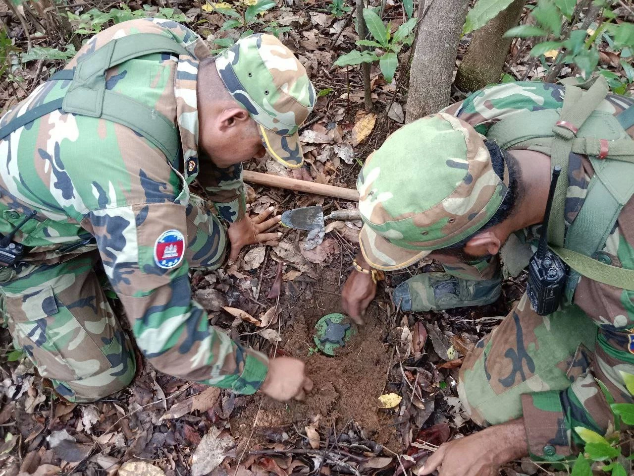 ยัน​ "กัมพูชา" ​ละเมิด​ JD ชัดเจน​ วางทุ่นระเบิดใหม่ ปล่อย​ 18 เชลยศึกเป็นสิ่งสุดท้าย เมื่อความเป็นปรปักษ์​สิ้นสุดลง