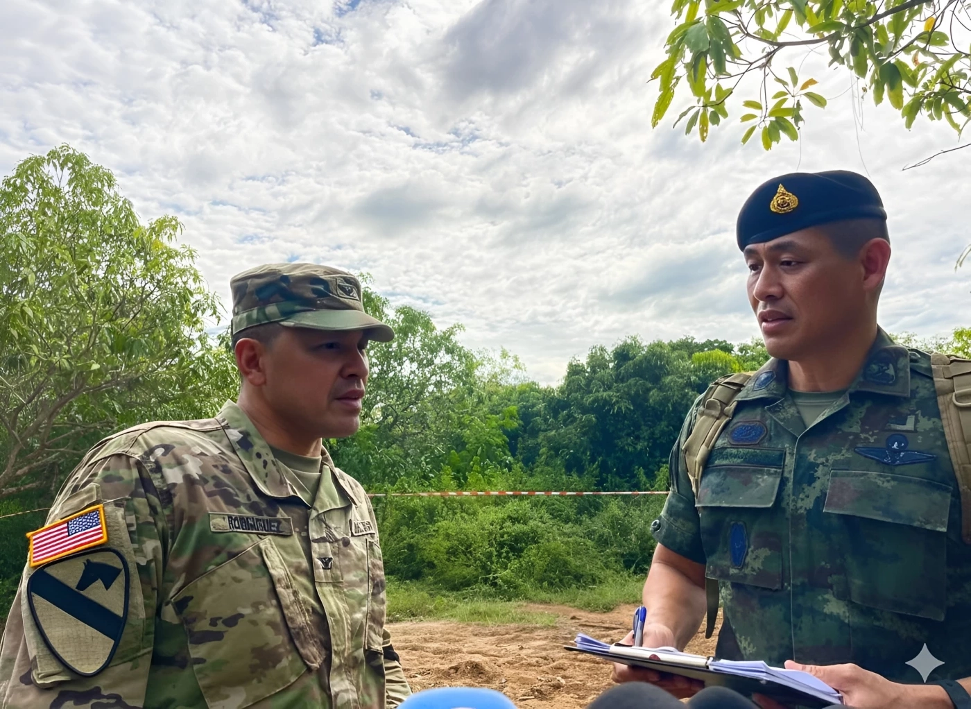 "ทูตทหารสหรัฐฯ" เผย หลังลงพื้นที่ชายแดน เตรียมรายงานรัฐบาลสหรัฐ หวัง อยากเห็นการแก้ปัญหาอย่างสันติ