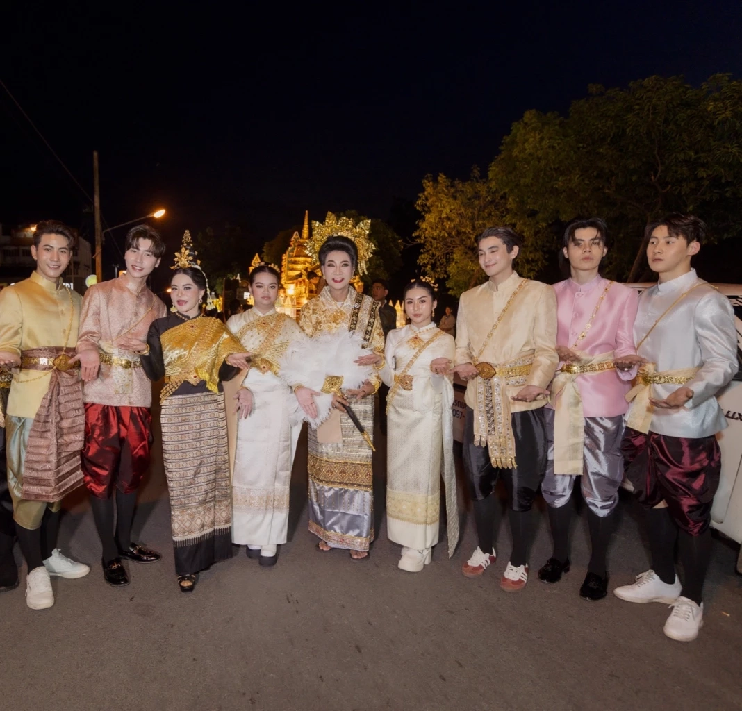 เชียงใหม่จัดขบวนยี่เป็งยิ่งใหญ่ รำลึก "พระพันปีหลวง"