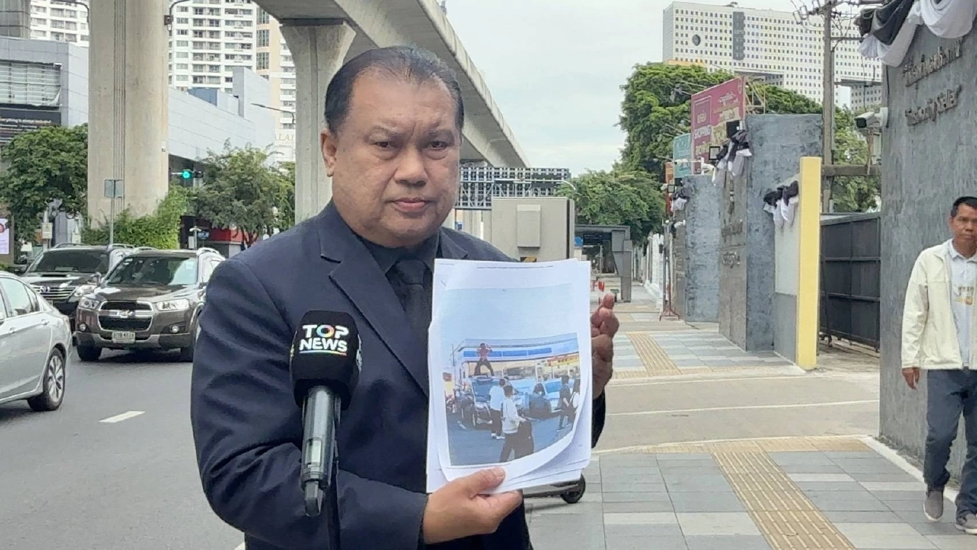 "สนธิญา" จี้ ผบช.ก. เอาผิด "แจ็กแปปโฮ" ถอดเสื้อเต้นบนหลังคารถที่ญี่ปุ่น