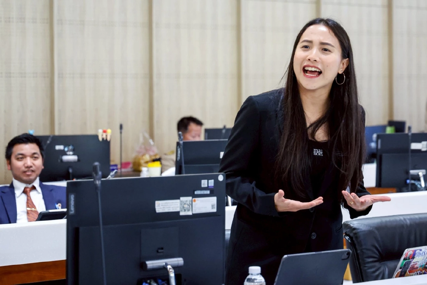 ไอซ์ รักชนก ศรีนอก