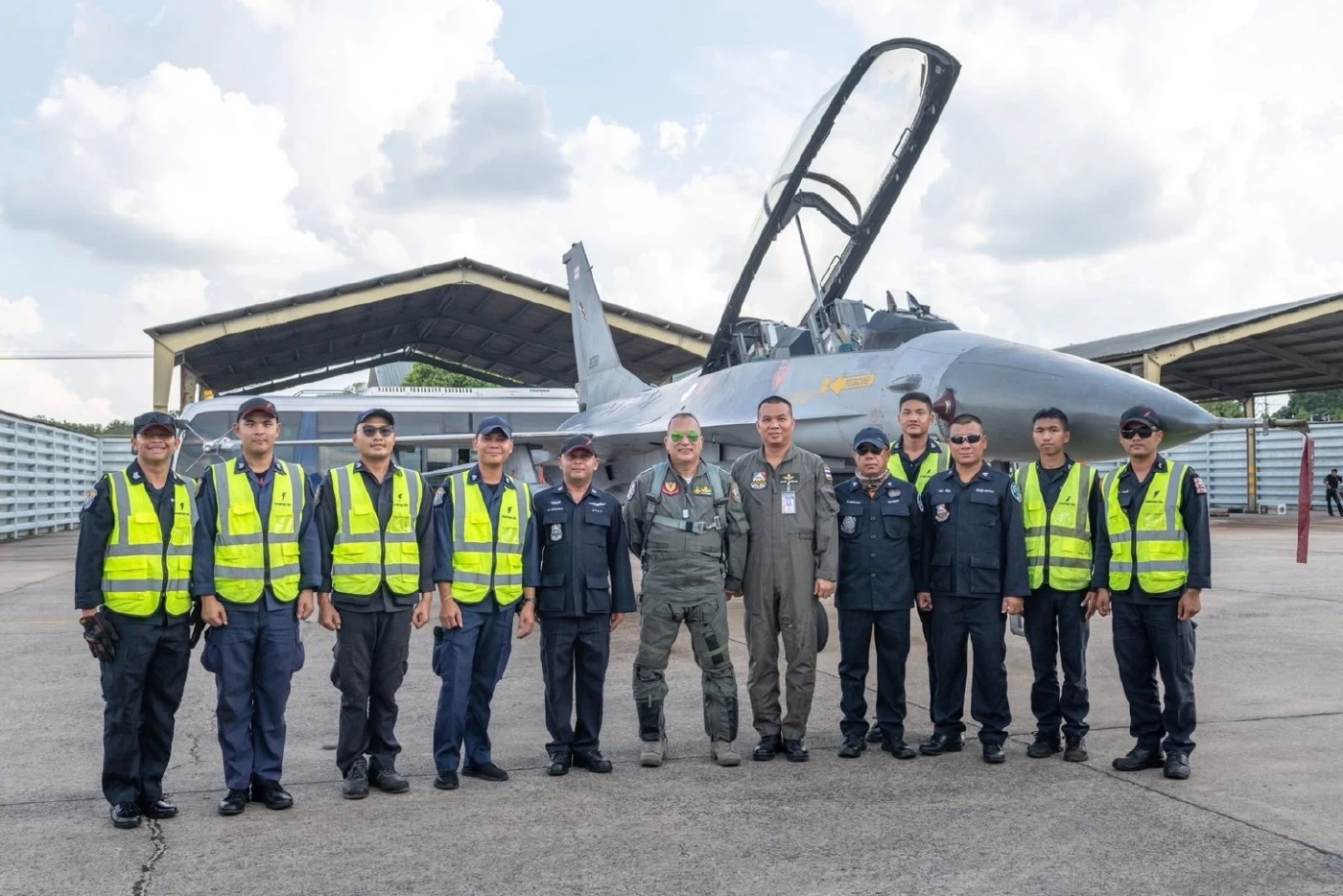 F-16 พร้อม! "ผบ.คปอ." ร่วมบิน F-16 เตรียมความพร้อมตลอด 24 ชม. ทุกวัน