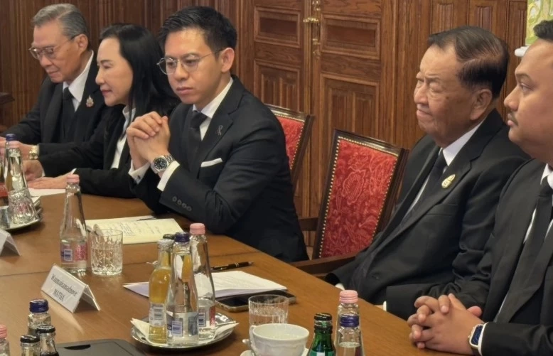 รื้อหลักสูตรพระปกเกล้า เลิกบินหรูดูงาน "ชะโงกทัวร์" เข้ม สกัด "วิ่งงาน" (มีคลิป)