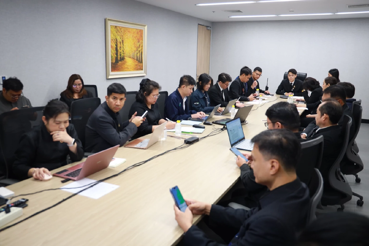 "ไชยชนก" ตั้ง War Room ติดตาม "น้ำท่วมภาคใต้" ระดมโดรนกู้ภัย ช่วยเหลือ ปชช.