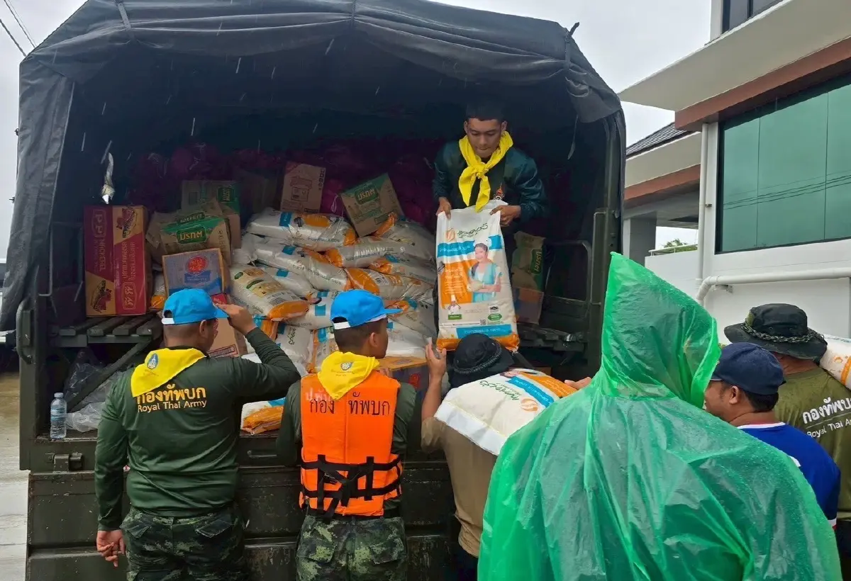 ออมสิน ลุยช่วยผู้ประสบภัยน้ำท่วม พร้อมออกมาตรการเยียวยาฟื้นฟู