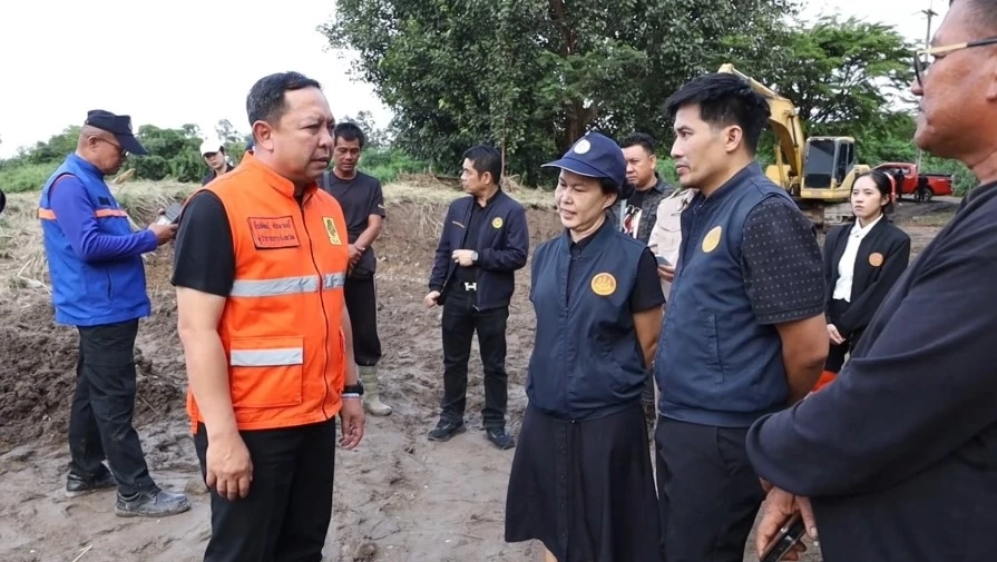 ผู้ว่าฯ รุดแก้ปัญหาสะพานขาด สั่งติดตั้ง "สะพานแบรี่" ชั่วคราว