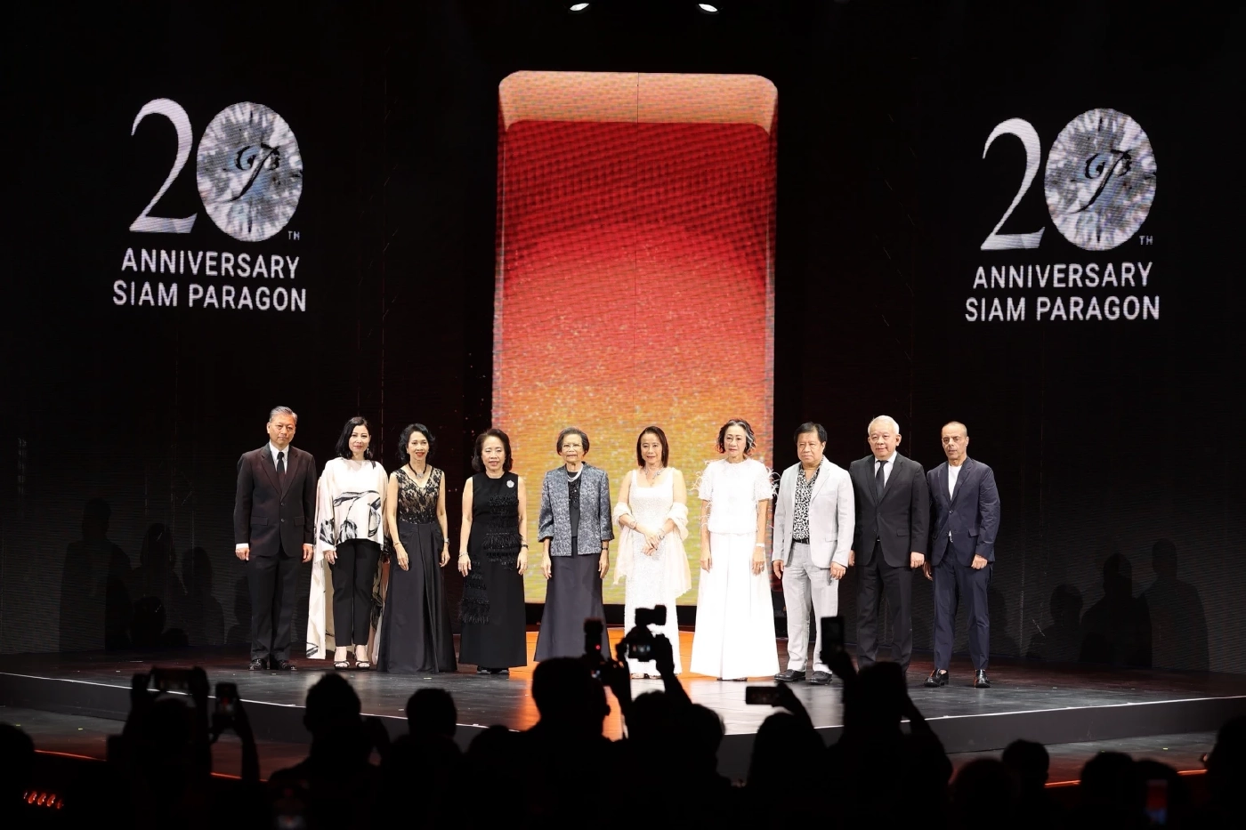 สยามพารากอน ฉลอง 20 ปี “Siam Paragon 20th Anniversary: A Journey of Extraordinary Dreams” เนรมิตพื้นที่แห่งความสุขทุกตารางเมตร ยกทัพศิลปินดังร่วมมอบประสบการณ์เหนือระดับ