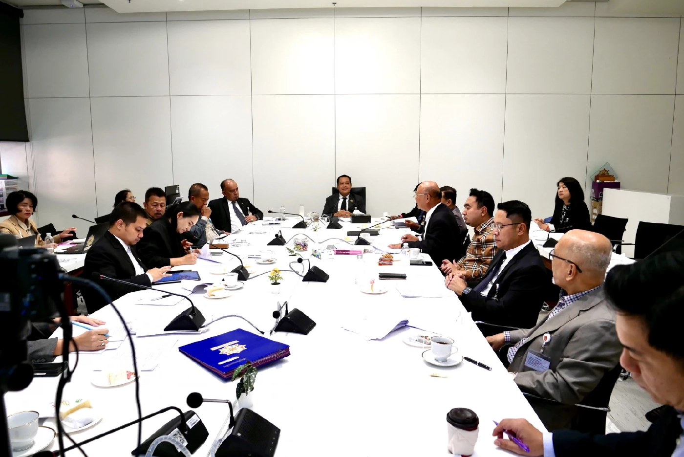 "ทวี" ไปต่อ "ประชาชาติ" นั่งถก กก.บห.ลุยสรรหาผู้สมัคร