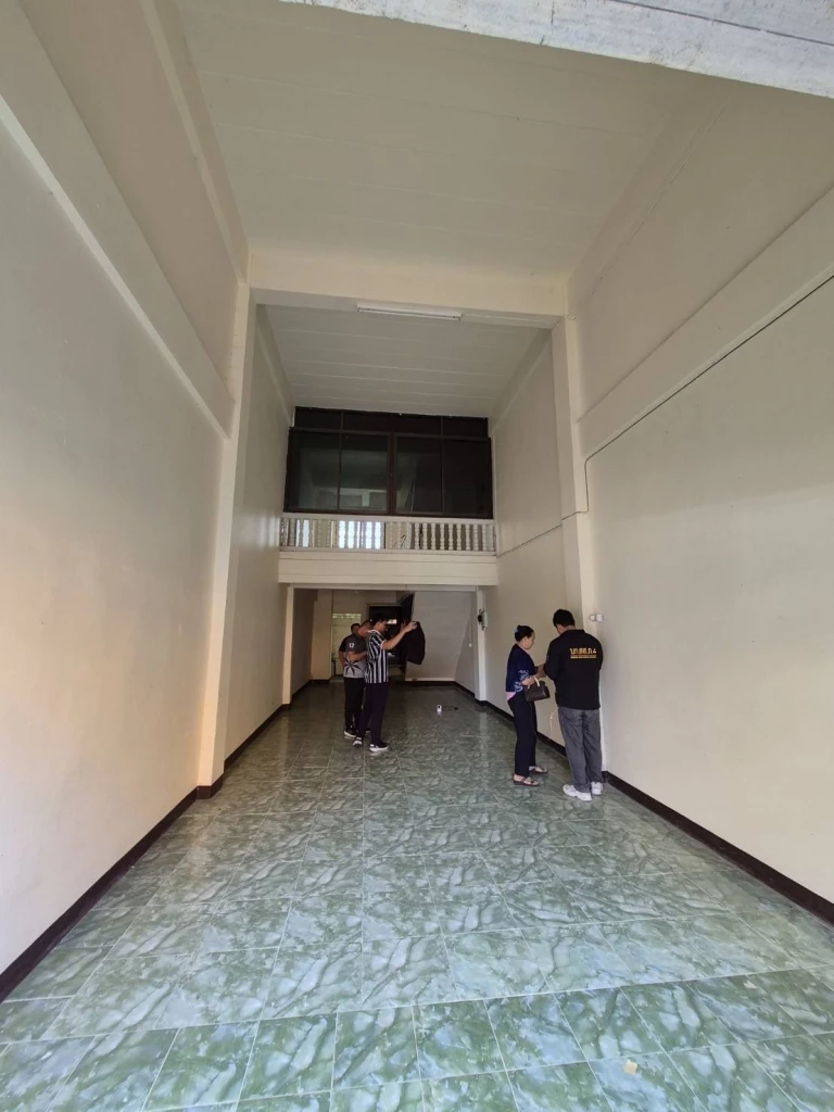 "กสทช. -ตร." บุกฐาน "แก๊งคอลเซ็นเตอร์ภาคอีสาน" พบ "sim box" ใช้หลอกเหยื่อ