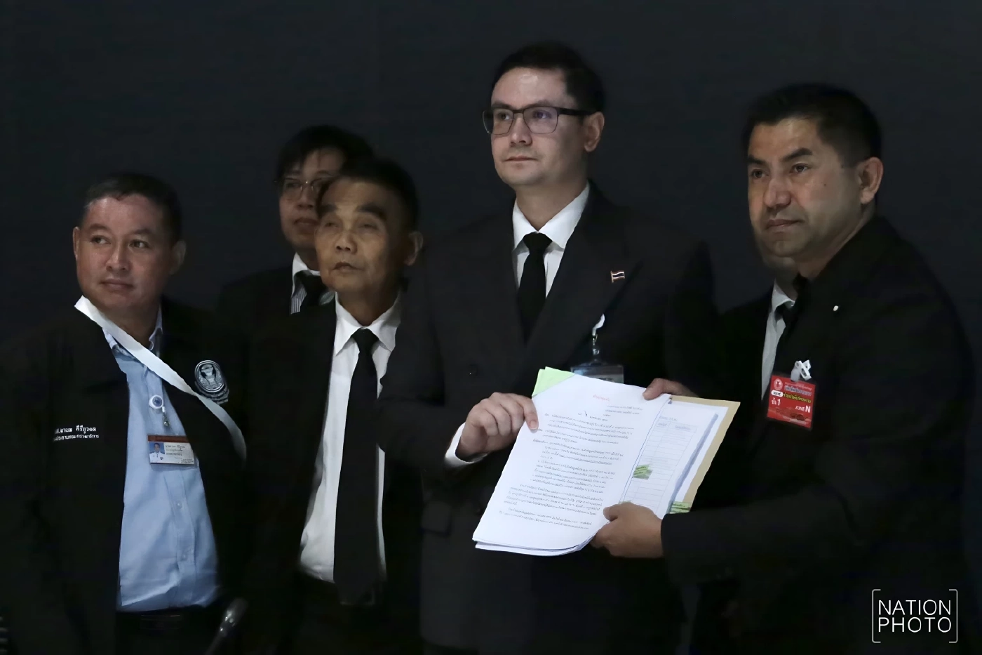 เปิดคลิป! "บิ๊กโจ๊ก" ยื่นหลักฐาน "แก๊งพนันออนไลน์-สแกมเมอร์" ให้ "โรม" ตรวจสอบ