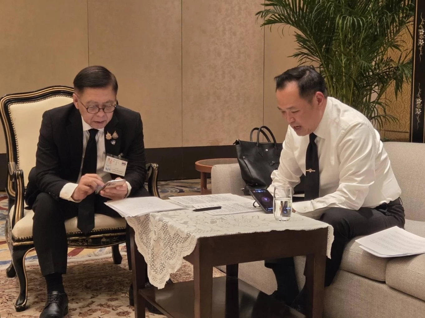 "สนุกปาก..แต่ไม่สนุกประเทศครับ!" ภาพสะท้อนภูมิรัฐศาสตร์หรือไม่?