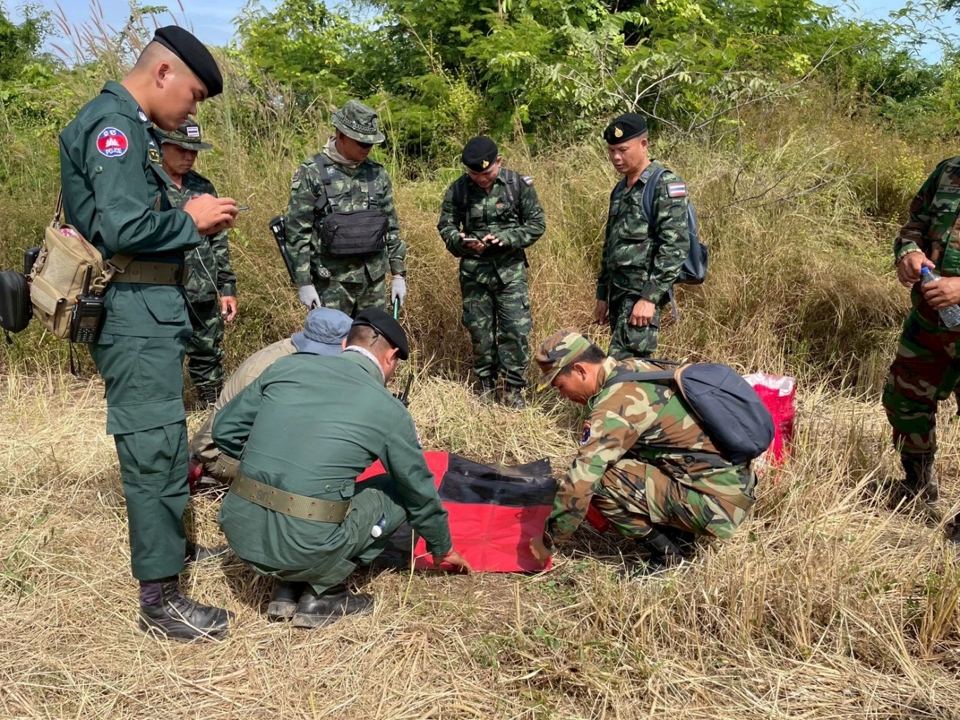 เปิดคลิป! "ปักหมุดชั่วคราว" หนองหญ้าแก้ว ชาวบ้าน "ยุคเขมรแดง" เชื่อ กัมพูชาไม่อพยพออก