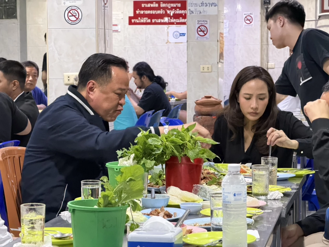 ไม่อยู่ไทยหลายวัน! \"นายกฯหนู\" คิดถึง \"อาหารอีสาน\"