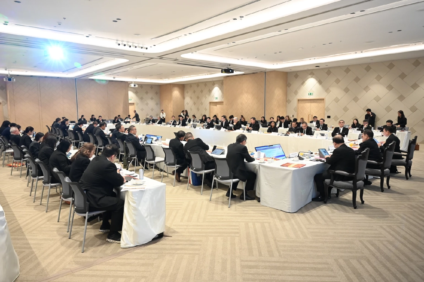 กกร. คงเป้าจีดีพีปีนี้โต 2.2% ชี้ส่งออกโต 10% เป็นภาพลวงตา