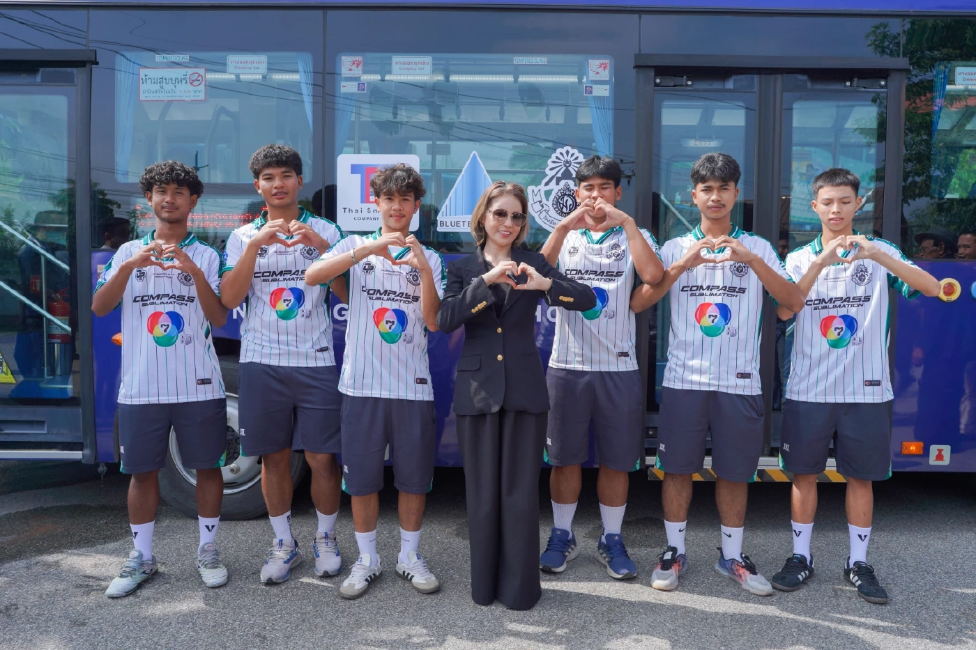 ไทย สมายล์ บัส ส่งมอบรถสานฝัน EV Bus สานฝัน 'หมอนทองวิทยา'