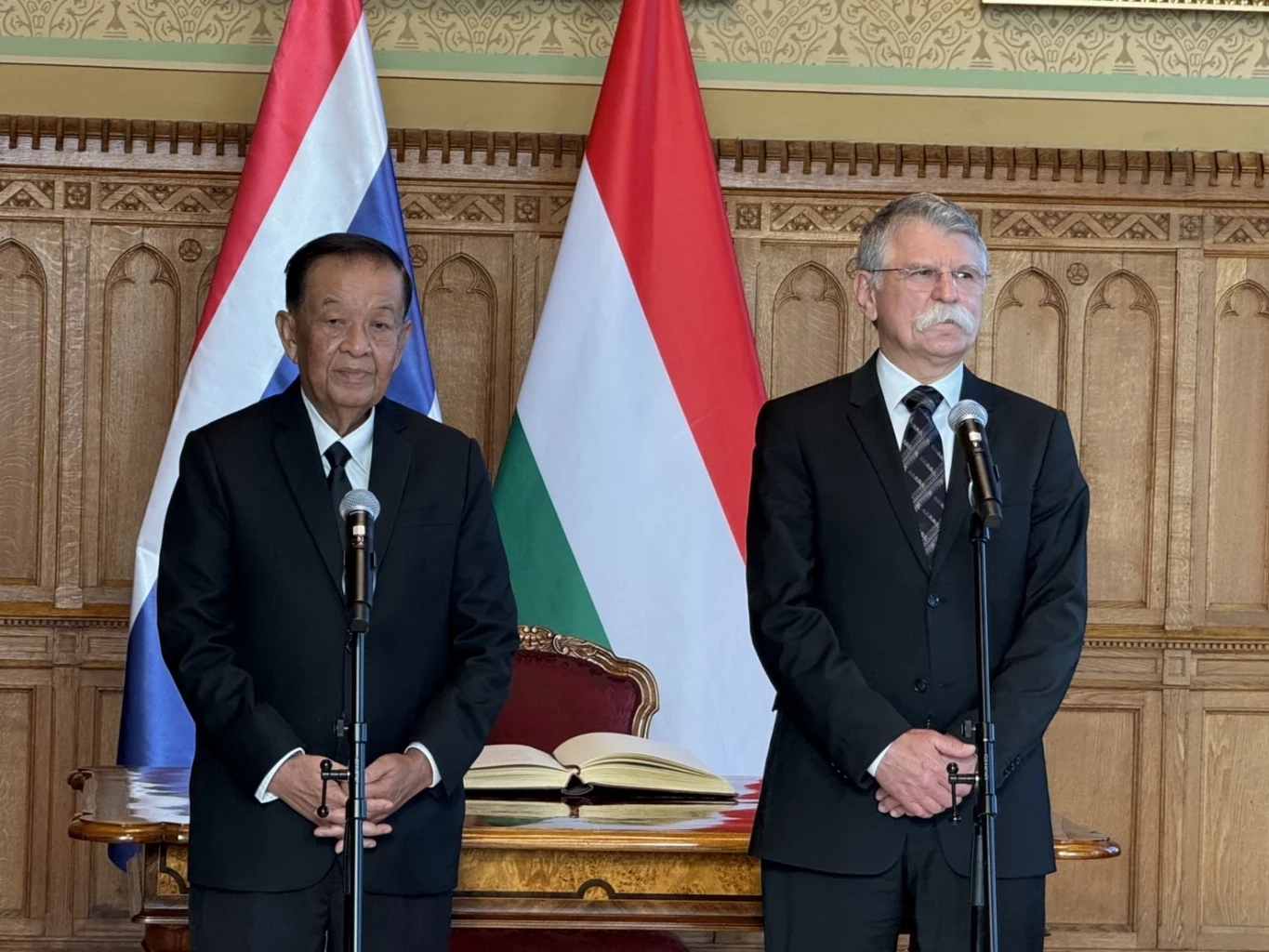 ปธ.รัฐสภาฮังการี ชูไทยรักษาเอกราช จับมือ “วันนอร์” สานมิตรภาพยั่งยืน