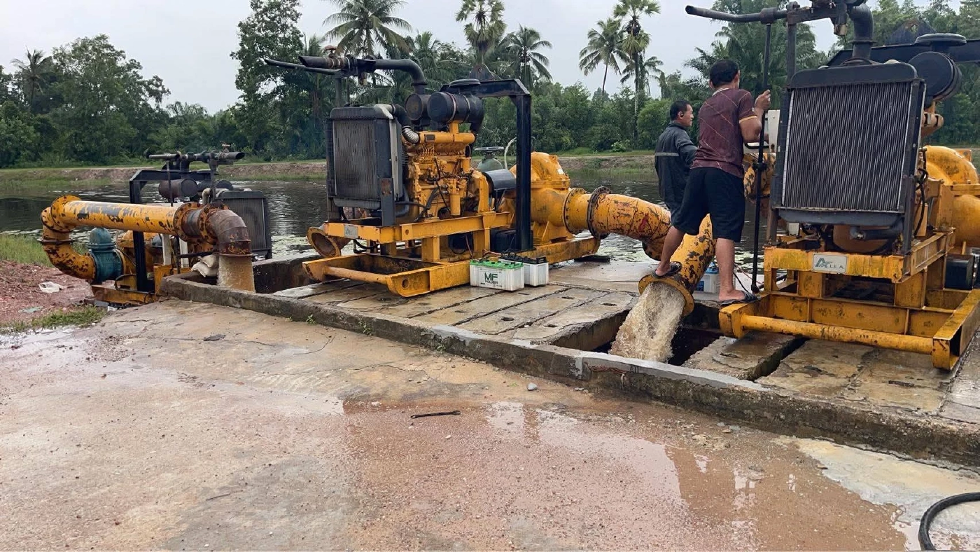 หาดใหญ่ไม่ต้องรอ! กรมชลฯ ส่ง "เครื่องสูบน้ำ–เครื่องผลักดันน้ำ" เต็มกำลัง