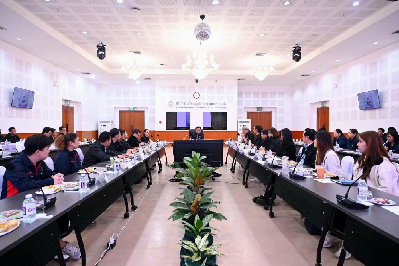 รมช.อุตสาหกรรม ลงพื้นที่นิคมลาดกระบังตรวจระบบจัดการน้ำ